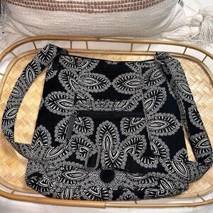 Vera Bradley Blanco Bouquet Hipster Crossbody Adjustable Strap Retired